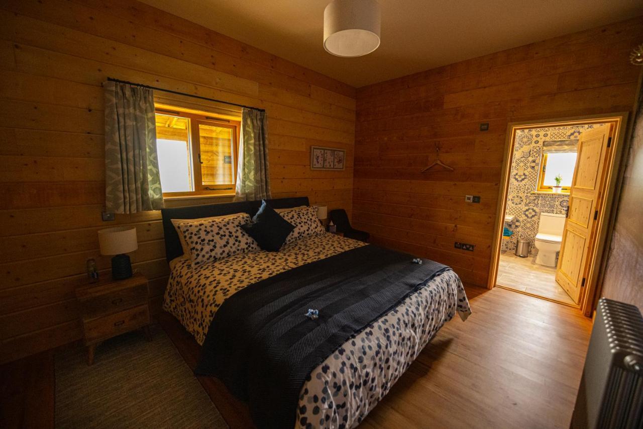 Luxury Log Cabin With A Hot Tub Stone  Esterno foto