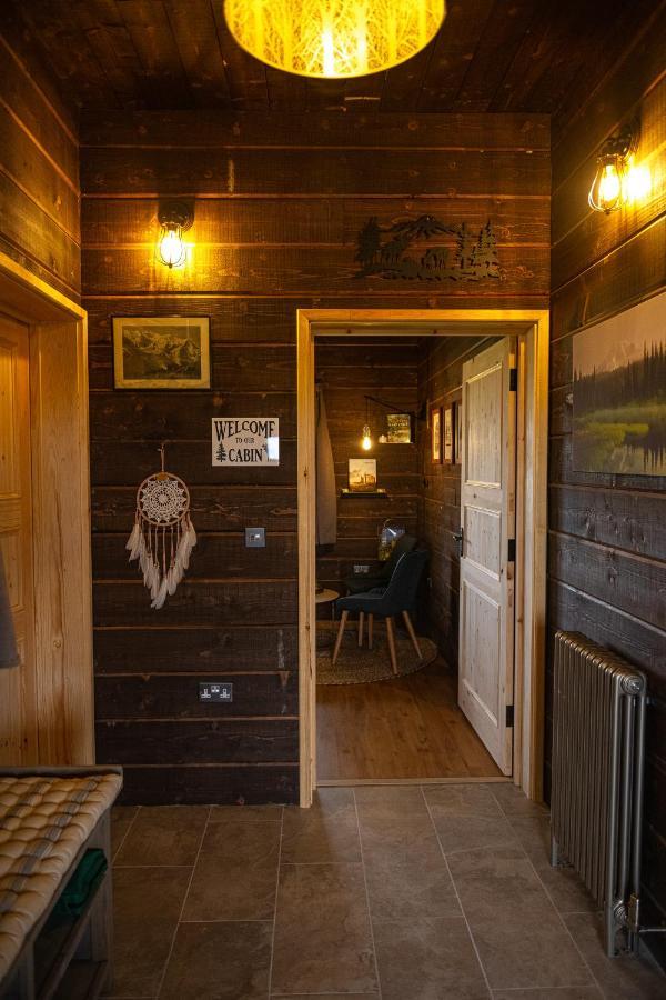Luxury Log Cabin With A Hot Tub Stone  Esterno foto